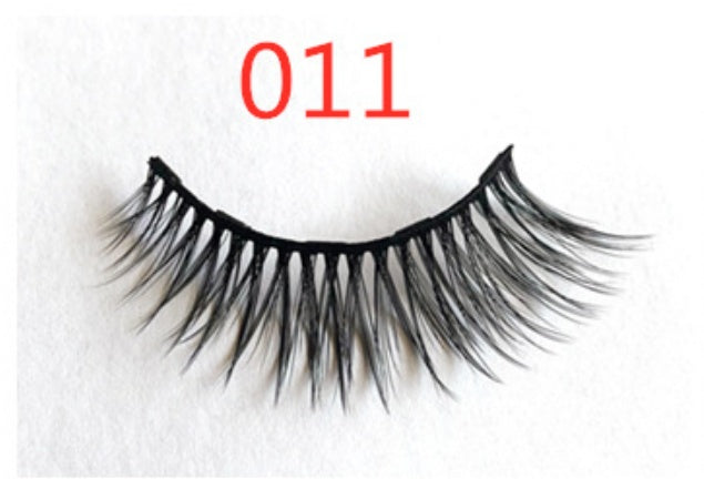 A Pair Of False Eyelashes With Magnets In Fashion - NOMAN STORE LLC
