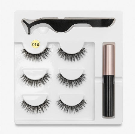 A Pair Of False Eyelashes With Magnets In Fashion - NOMAN STORE LLC
