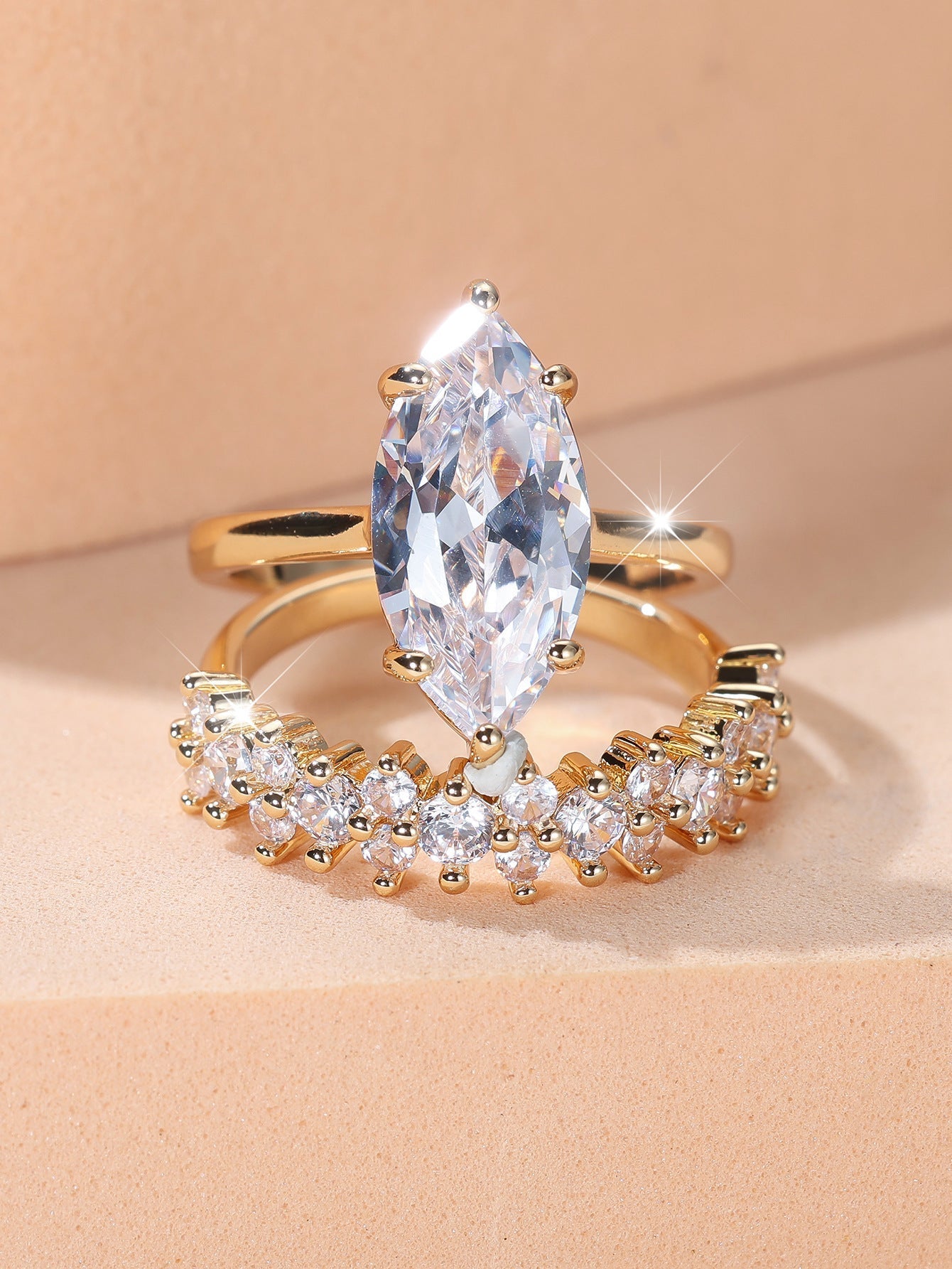 Women's Full Circle White Diamond Ring Set - NOMAN STORE LLC